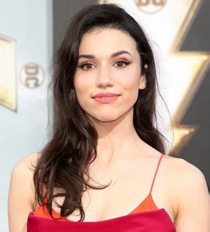 Grace Fulton Height, Weight, Body Measurements,。